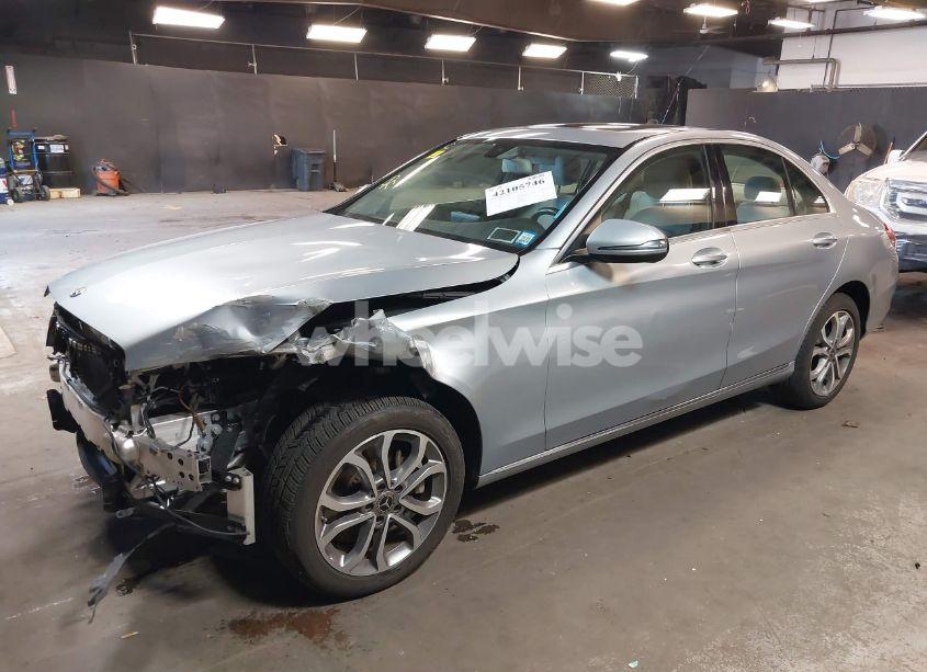 Photo 2 of 2018 Mercedes-benz C 300 4MATIC (VIN 55SWF4KB1JU249956)