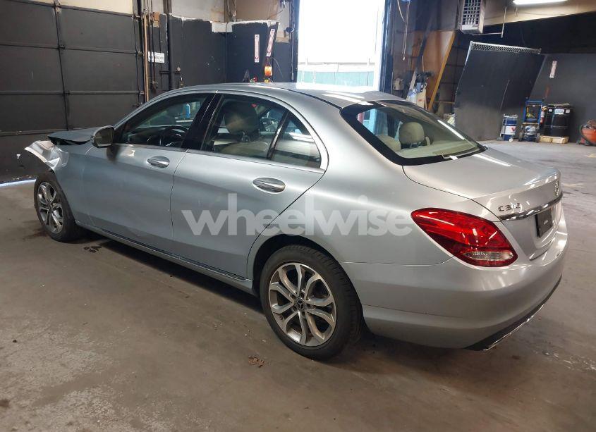 Photo 3 of 2018 Mercedes-benz C 300 4MATIC (VIN 55SWF4KB1JU249956)