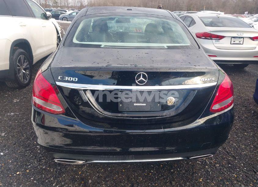 Photo 16 of 2018 Mercedes-benz C 300 4MATIC (VIN 55SWF4KB1JU250802)