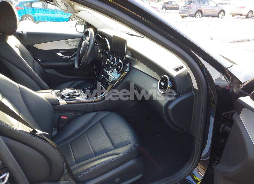 Photo 5 of 2018 Mercedes-benz C 300 4MATIC (VIN 55SWF4KB1JU250802)