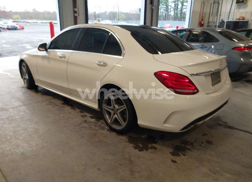 Photo 3 of 2018 Mercedes-benz C 300 4MATIC (VIN 55SWF4KB1JU251819)