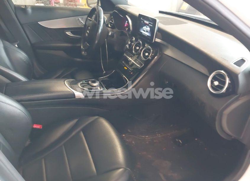 Photo 5 of 2018 Mercedes-benz C 300 4MATIC (VIN 55SWF4KB1JU251819)