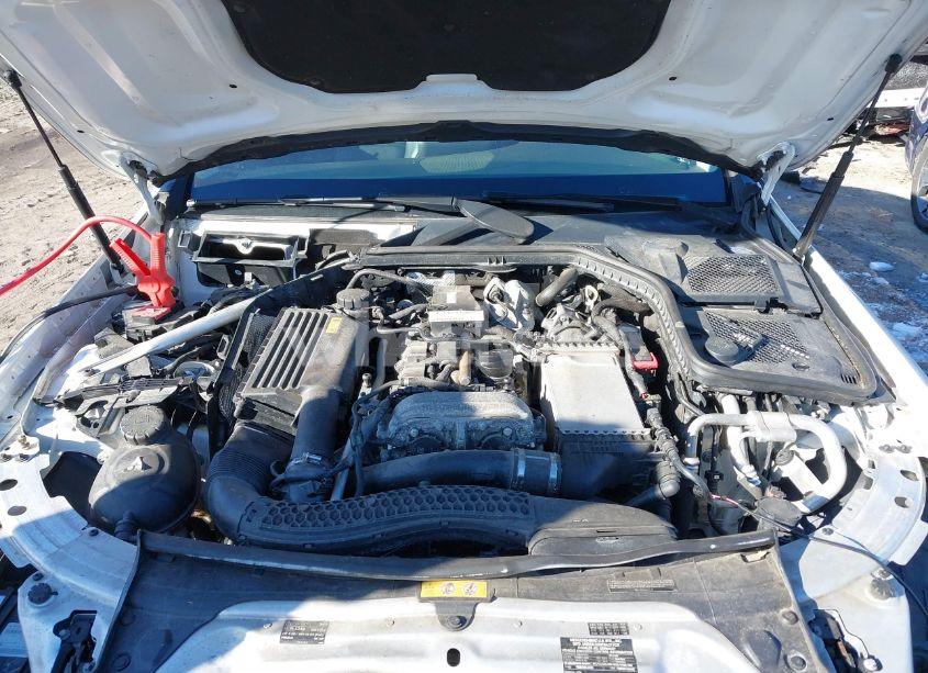 Photo 10 of 2015 Mercedes-benz C 300 4MATIC/LUXURY 4MATIC/SPORT 4MATIC (VIN 55SWF4KB2FU006485)