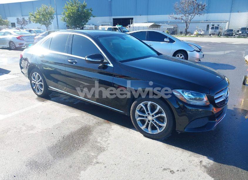2015 Mercedes-benz C 300 4MATIC/LUXURY 4MATIC/SPORT 4MATIC (VIN 55SWF4KB2FU015056) main photo