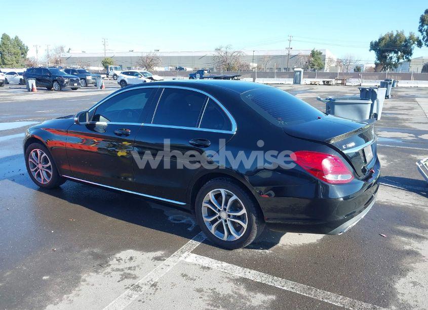 Photo 3 of 2015 Mercedes-benz C 300 4MATIC/LUXURY 4MATIC/SPORT 4MATIC (VIN 55SWF4KB2FU015056)