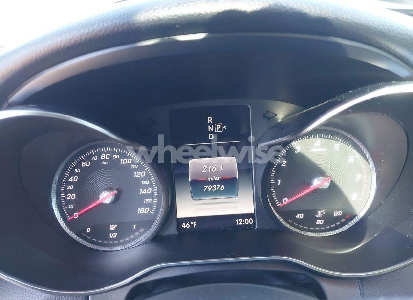 Photo 7 of 2015 Mercedes-benz C 300 4MATIC/LUXURY 4MATIC/SPORT 4MATIC (VIN 55SWF4KB2FU015056)