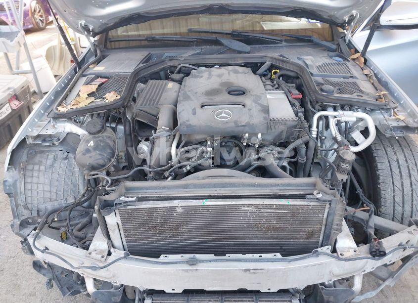 Photo 10 of 2015 Mercedes-benz C 300 4MATIC/LUXURY 4MATIC/SPORT 4MATIC (VIN 55SWF4KB2FU037719)