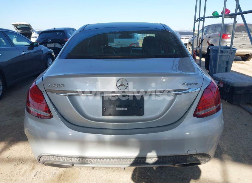 Photo 17 of 2015 Mercedes-benz C 300 4MATIC/LUXURY 4MATIC/SPORT 4MATIC (VIN 55SWF4KB2FU037719)