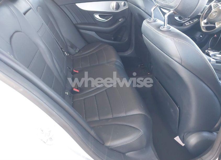 Photo 8 of 2015 Mercedes-benz C 300 4MATIC/LUXURY 4MATIC/SPORT 4MATIC (VIN 55SWF4KB2FU037719)