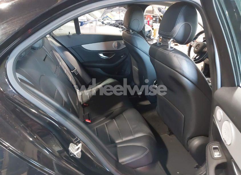 Photo 8 of 2015 Mercedes-benz C 300 4MATIC/LUXURY 4MATIC/SPORT 4MATIC (VIN 55SWF4KB2FU047196)