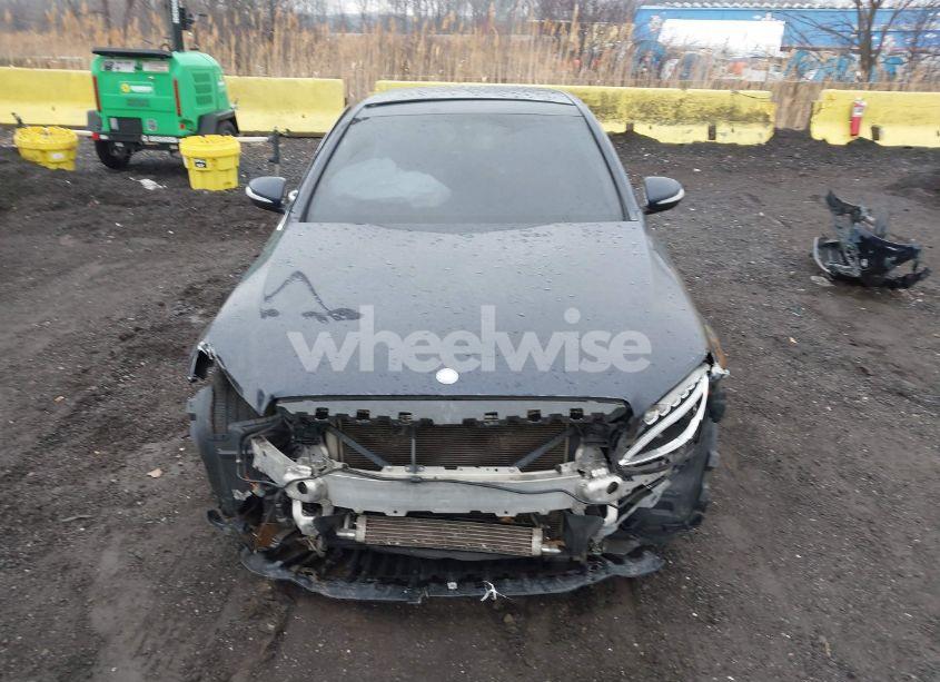 Photo 12 of 2015 Mercedes-benz C 300 4MATIC/LUXURY 4MATIC/SPORT 4MATIC (VIN 55SWF4KB2FU060966)