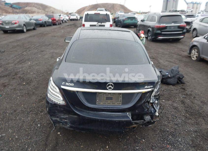 Photo 16 of 2015 Mercedes-benz C 300 4MATIC/LUXURY 4MATIC/SPORT 4MATIC (VIN 55SWF4KB2FU060966)