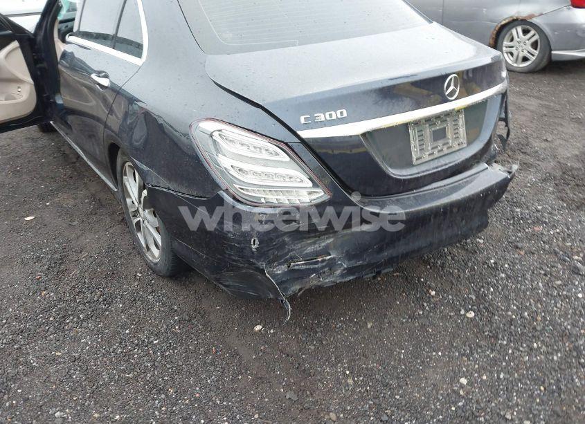 Photo 19 of 2015 Mercedes-benz C 300 4MATIC/LUXURY 4MATIC/SPORT 4MATIC (VIN 55SWF4KB2FU060966)