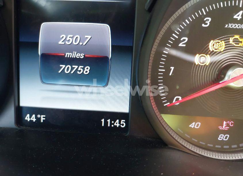 Photo 15 of 2015 Mercedes-benz C 300 4MATIC/LUXURY 4MATIC/SPORT 4MATIC (VIN 55SWF4KB2FU072728)