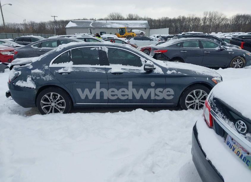 Photo 13 of 2015 Mercedes-benz C 300 4MATIC/LUXURY 4MATIC/SPORT 4MATIC (VIN 55SWF4KB2FU082112)