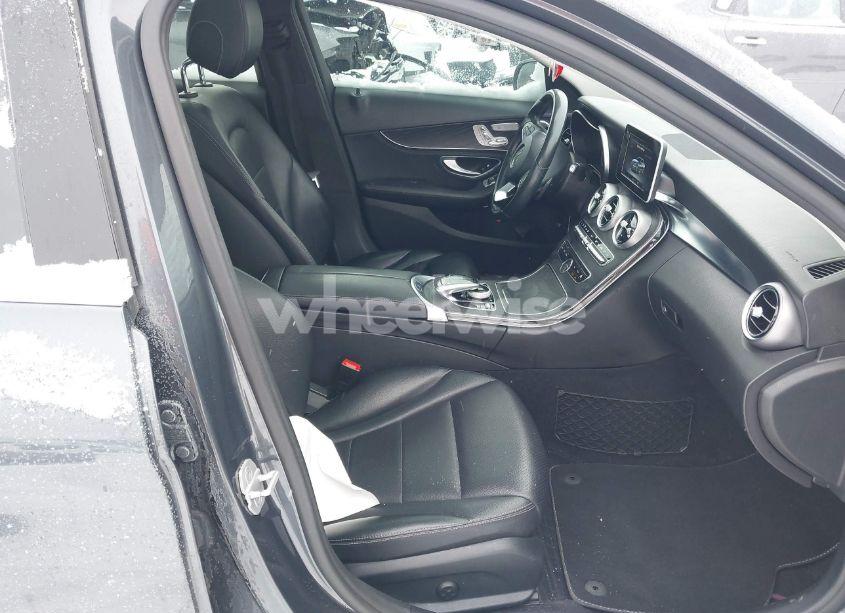 Photo 5 of 2015 Mercedes-benz C 300 4MATIC/LUXURY 4MATIC/SPORT 4MATIC (VIN 55SWF4KB2FU082112)