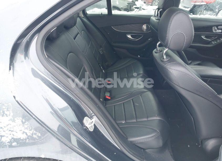 Photo 8 of 2015 Mercedes-benz C 300 4MATIC/LUXURY 4MATIC/SPORT 4MATIC (VIN 55SWF4KB2FU082112)