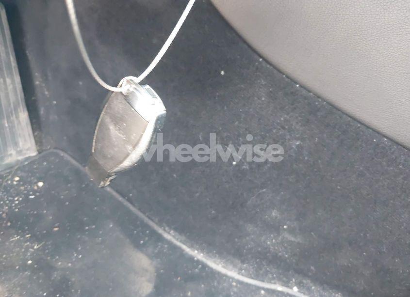 Photo 11 of 2015 Mercedes-benz C 300 4MATIC/LUXURY 4MATIC/SPORT 4MATIC (VIN 55SWF4KB2FU086385)