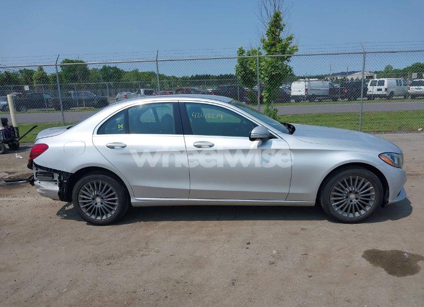 Photo 13 of 2015 Mercedes-benz C 300 4MATIC/LUXURY 4MATIC/SPORT 4MATIC (VIN 55SWF4KB2FU086385)