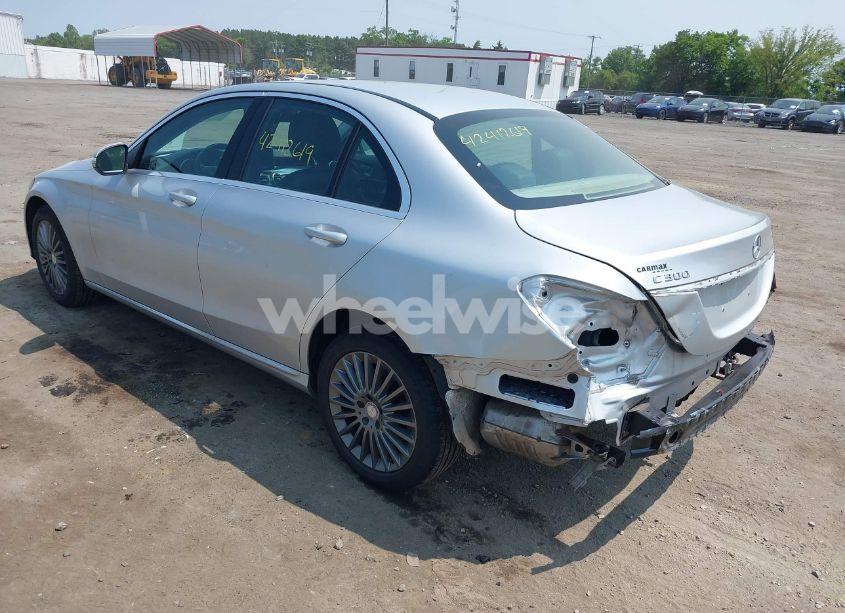 Photo 3 of 2015 Mercedes-benz C 300 4MATIC/LUXURY 4MATIC/SPORT 4MATIC (VIN 55SWF4KB2FU086385)