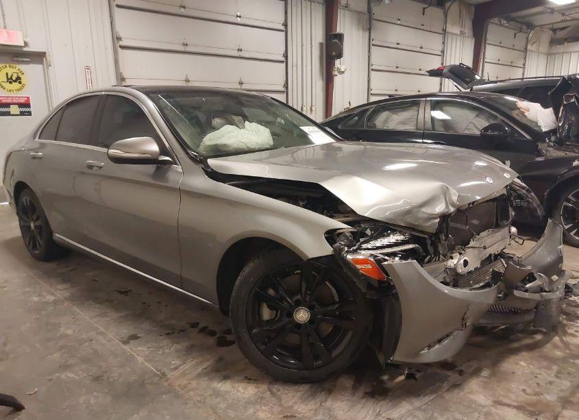 2015 Mercedes-benz C 300 4MATIC/LUXURY 4MATIC/SPORT 4MATIC (VIN 55SWF4KB2FU093420) main photo