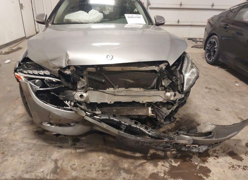 Photo 6 of 2015 Mercedes-benz C 300 4MATIC/LUXURY 4MATIC/SPORT 4MATIC (VIN 55SWF4KB2FU093420)