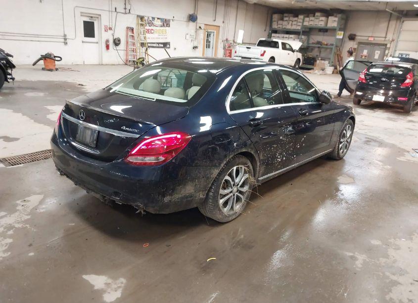 Photo 4 of 2016 Mercedes-benz C 300 4MATIC/LUXURY 4MATIC/SPORT 4MATIC (VIN 55SWF4KB2GU106863)