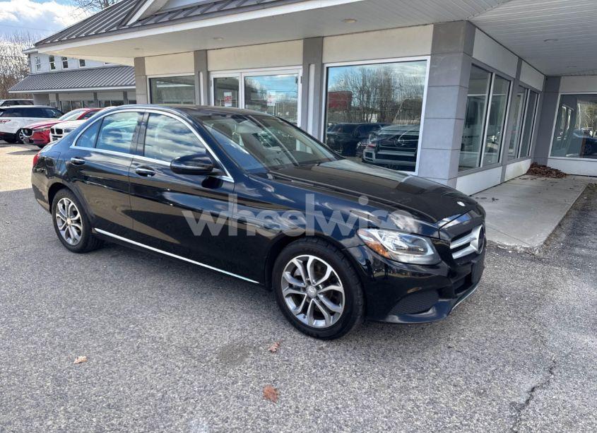 2016 Mercedes-benz C 300 4MATIC (VIN 55SWF4KB2GU116907) main photo