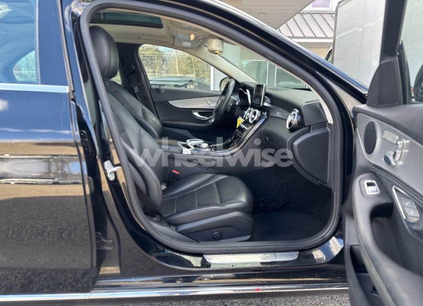 Photo 5 of 2016 Mercedes-benz C 300 4MATIC (VIN 55SWF4KB2GU116907)