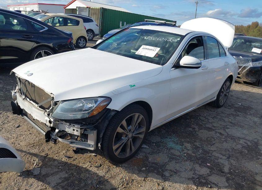 Photo 2 of 2016 Mercedes-benz C 300 4MATIC/LUXURY 4MATIC/SPORT 4MATIC (VIN 55SWF4KB2GU119256)