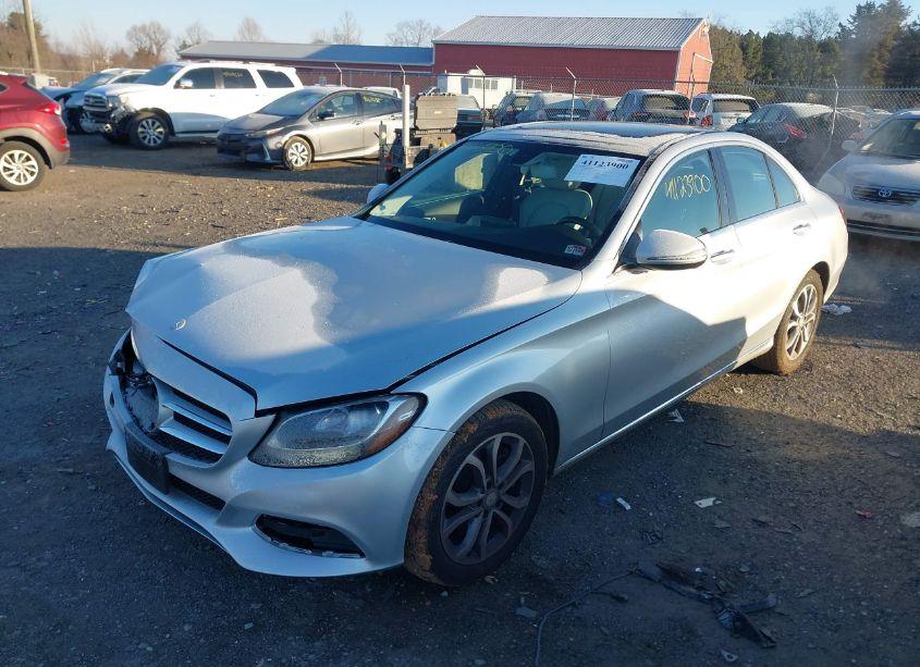 Photo 2 of 2016 Mercedes-benz C 300 4MATIC/LUXURY 4MATIC/SPORT 4MATIC (VIN 55SWF4KB2GU167016)