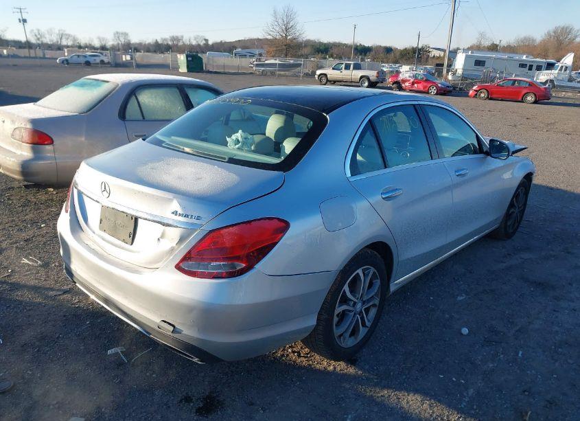 Photo 4 of 2016 Mercedes-benz C 300 4MATIC/LUXURY 4MATIC/SPORT 4MATIC (VIN 55SWF4KB2GU167016)