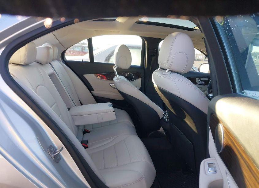 Photo 8 of 2016 Mercedes-benz C 300 4MATIC/LUXURY 4MATIC/SPORT 4MATIC (VIN 55SWF4KB2GU167016)