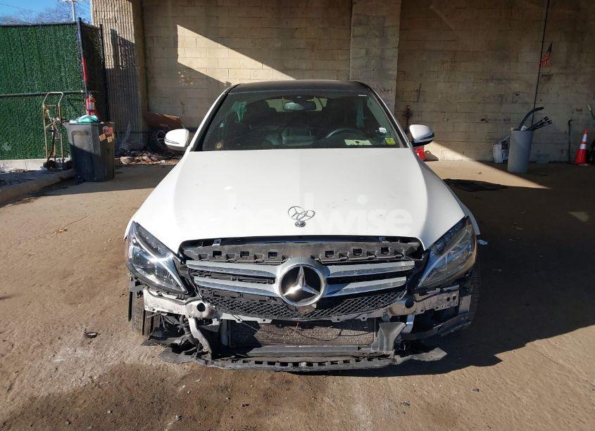 Photo 13 of 2016 Mercedes-benz C 300 4MATIC/LUXURY 4MATIC/SPORT 4MATIC (VIN 55SWF4KB2GU169462)