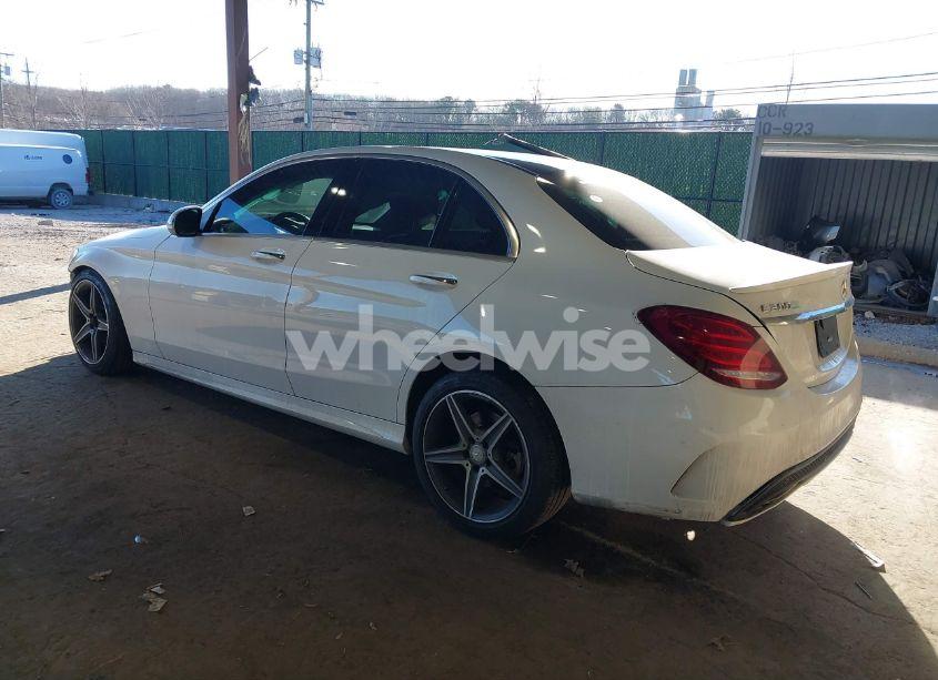 Photo 3 of 2016 Mercedes-benz C 300 4MATIC/LUXURY 4MATIC/SPORT 4MATIC (VIN 55SWF4KB2GU169462)