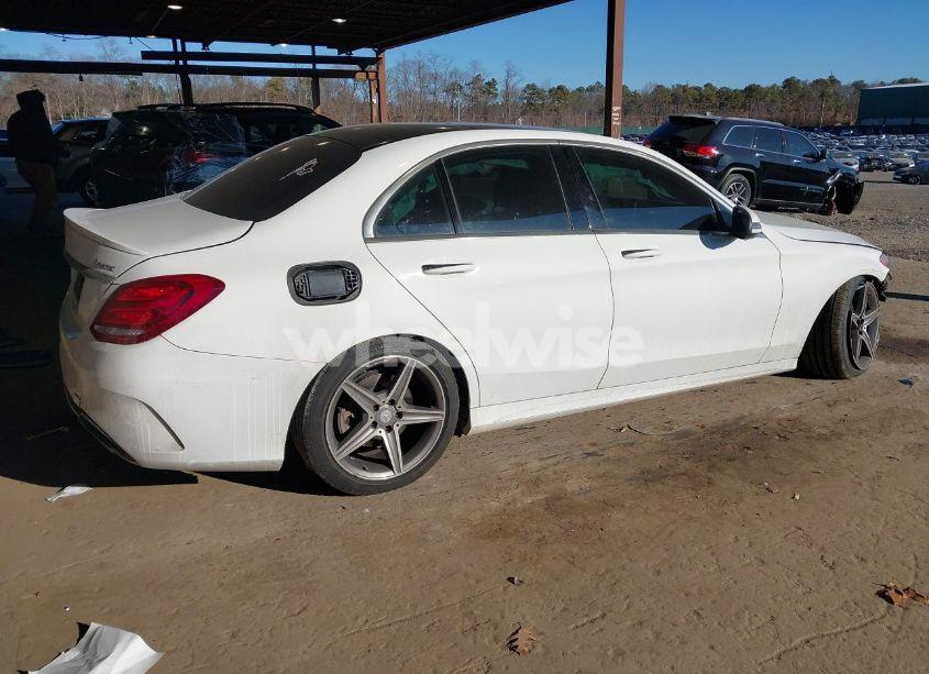 Photo 4 of 2016 Mercedes-benz C 300 4MATIC/LUXURY 4MATIC/SPORT 4MATIC (VIN 55SWF4KB2GU169462)