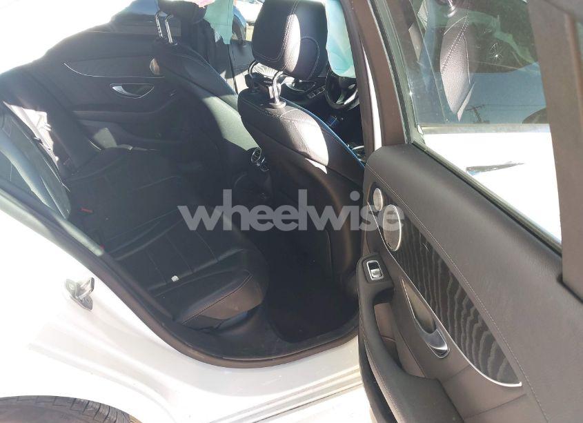 Photo 8 of 2016 Mercedes-benz C 300 4MATIC/LUXURY 4MATIC/SPORT 4MATIC (VIN 55SWF4KB2GU169462)