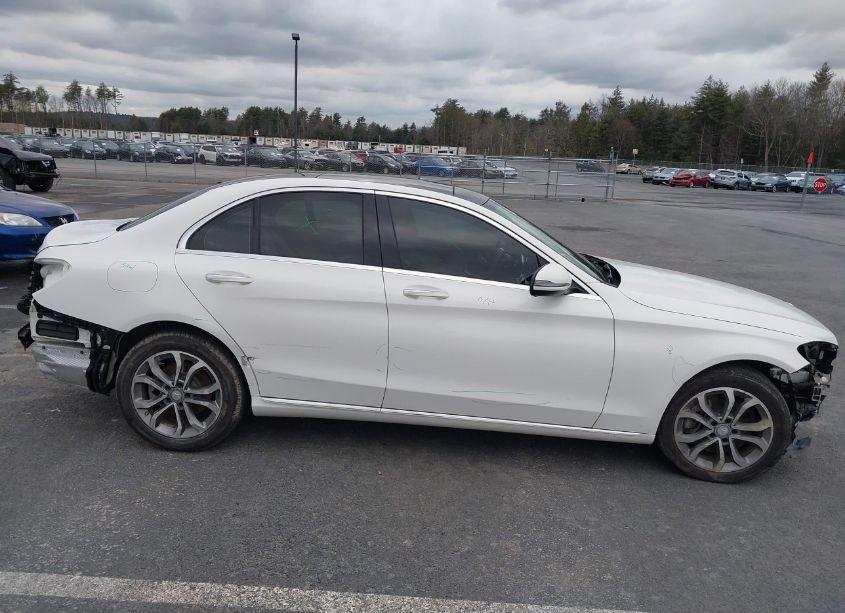 Photo 13 of 2017 Mercedes-benz C 300 4MATIC/LUXURY 4MATIC/SPORT 4MATIC (VIN 55SWF4KB2HU182097)