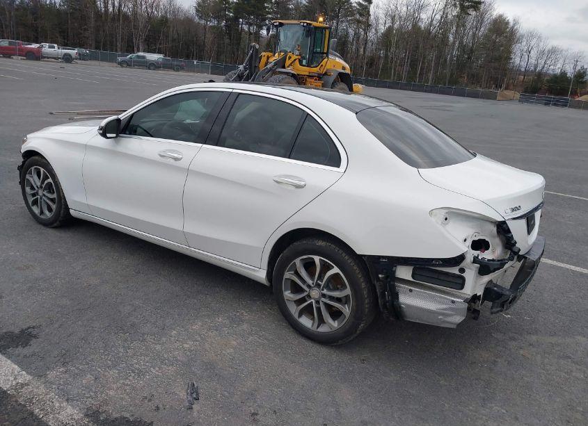 Photo 3 of 2017 Mercedes-benz C 300 4MATIC/LUXURY 4MATIC/SPORT 4MATIC (VIN 55SWF4KB2HU182097)