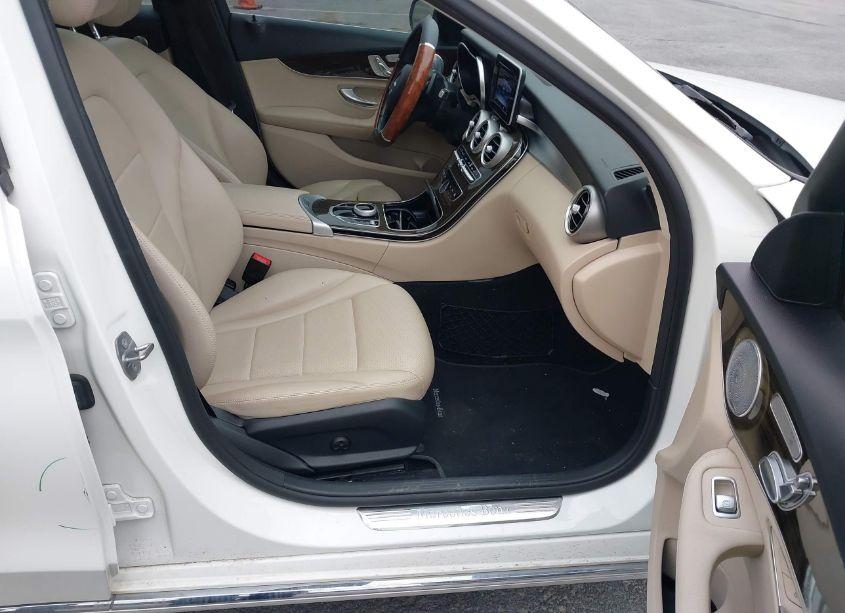 Photo 5 of 2017 Mercedes-benz C 300 4MATIC/LUXURY 4MATIC/SPORT 4MATIC (VIN 55SWF4KB2HU182097)