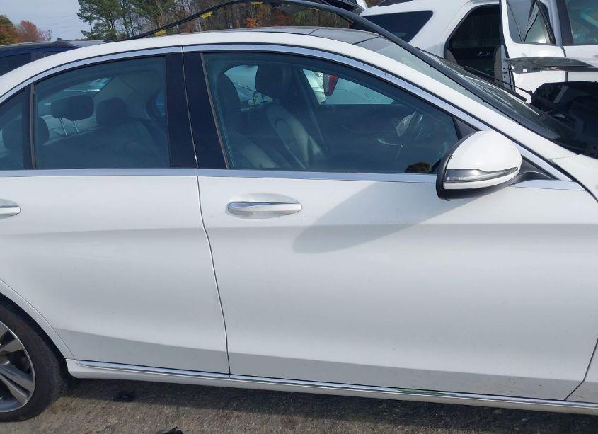 Photo 14 of 2017 Mercedes-benz C 300 4MATIC/LUXURY 4MATIC/SPORT 4MATIC (VIN 55SWF4KB2HU183685)