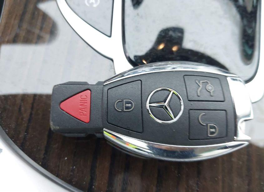 Photo 11 of 2017 Mercedes-benz C 300 4MATIC/LUXURY 4MATIC/SPORT 4MATIC (VIN 55SWF4KB2HU198185)