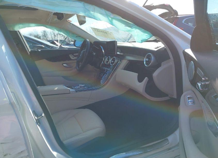 Photo 5 of 2017 Mercedes-benz C 300 4MATIC/LUXURY 4MATIC/SPORT 4MATIC (VIN 55SWF4KB2HU198185)