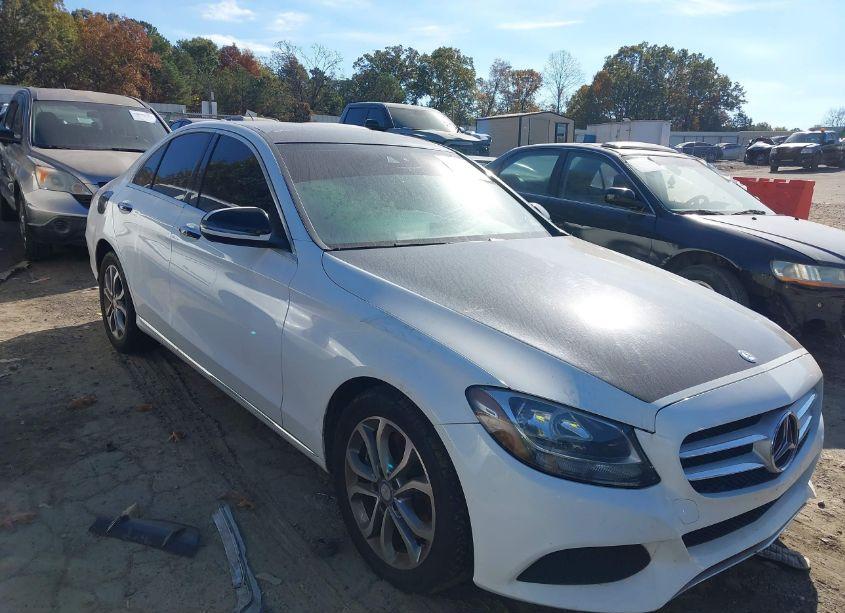 2017 Mercedes-benz C 300 4MATIC/LUXURY 4MATIC/SPORT 4MATIC (VIN 55SWF4KB2HU204860) main photo