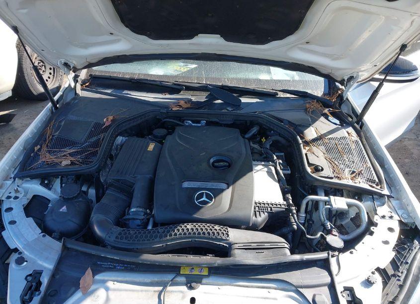 Photo 10 of 2017 Mercedes-benz C 300 4MATIC/LUXURY 4MATIC/SPORT 4MATIC (VIN 55SWF4KB2HU204860)