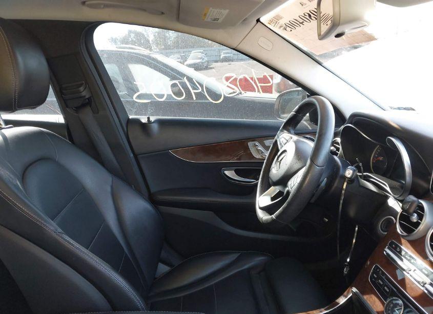 Photo 5 of 2017 Mercedes-benz C 300 4MATIC/LUXURY 4MATIC/SPORT 4MATIC (VIN 55SWF4KB2HU204860)