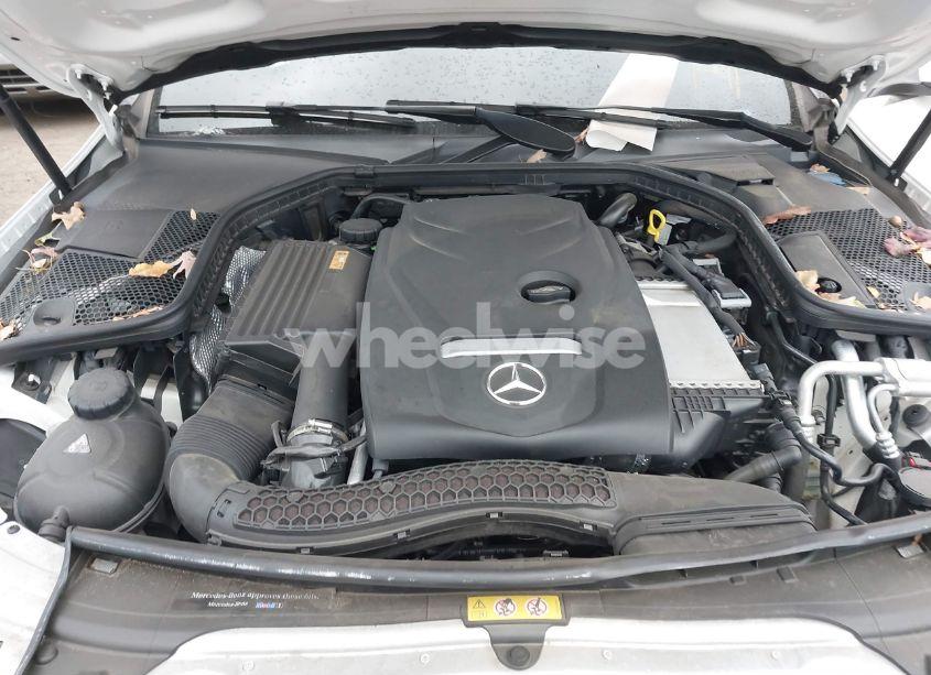 Photo 10 of 2017 Mercedes-benz C 300 4MATIC/LUXURY 4MATIC/SPORT 4MATIC (VIN 55SWF4KB2HU210089)