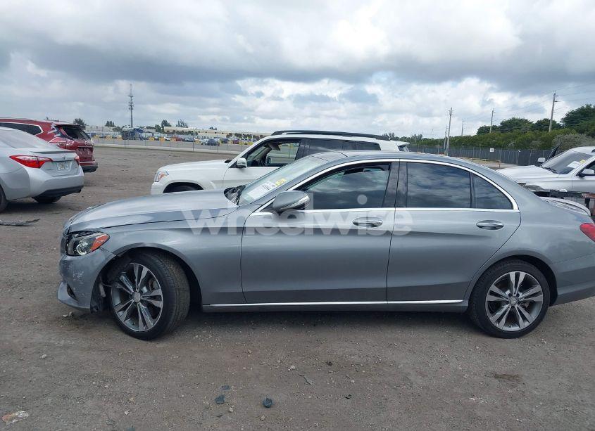 Photo 14 of 2015 Mercedes-benz C 300 4MATIC/LUXURY 4MATIC/SPORT 4MATIC (VIN 55SWF4KB3FU002431)
