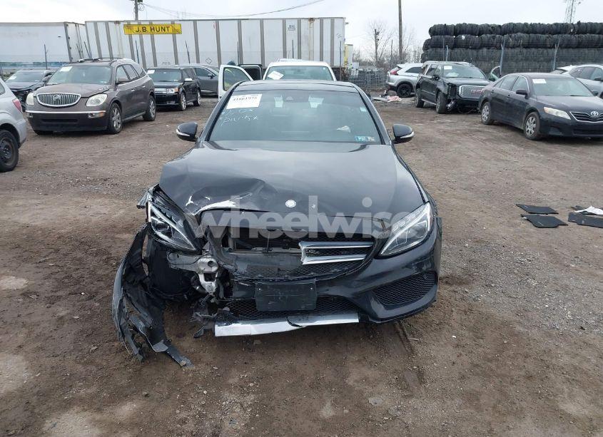 Photo 12 of 2015 Mercedes-benz C 300 4MATIC/LUXURY 4MATIC/SPORT 4MATIC (VIN 55SWF4KB3FU013803)