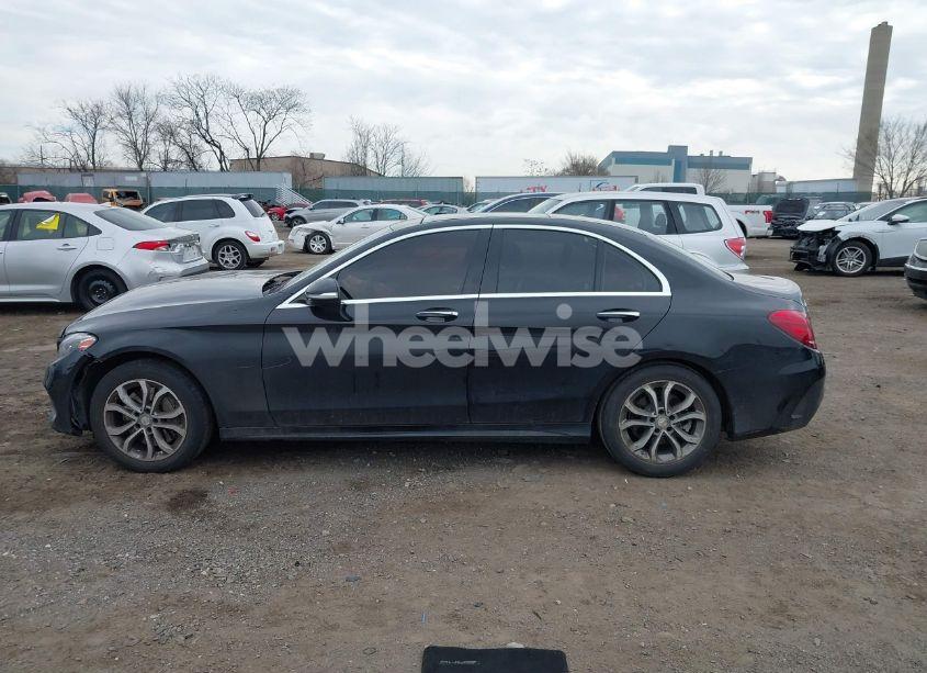 Photo 14 of 2015 Mercedes-benz C 300 4MATIC/LUXURY 4MATIC/SPORT 4MATIC (VIN 55SWF4KB3FU013803)